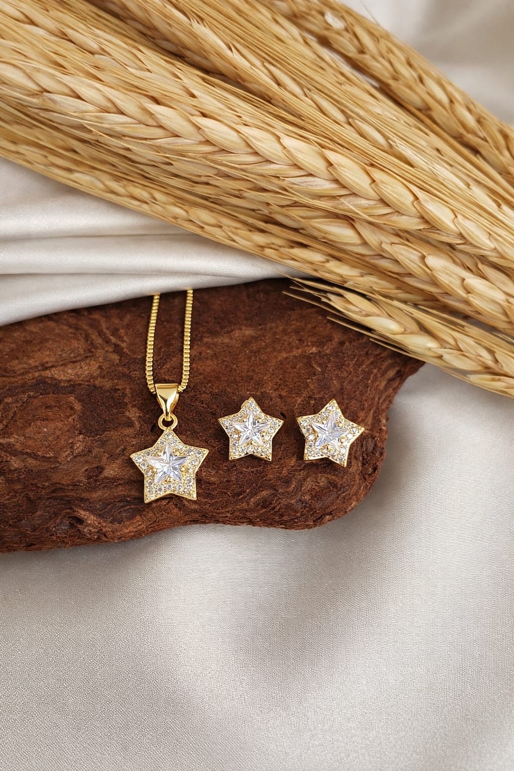 Conj estrela cravejada 